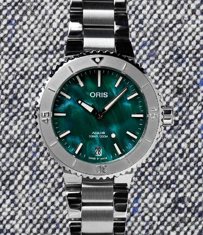 Men's Dive Watches with Multiple Time Zones -Aquis x Bracenet