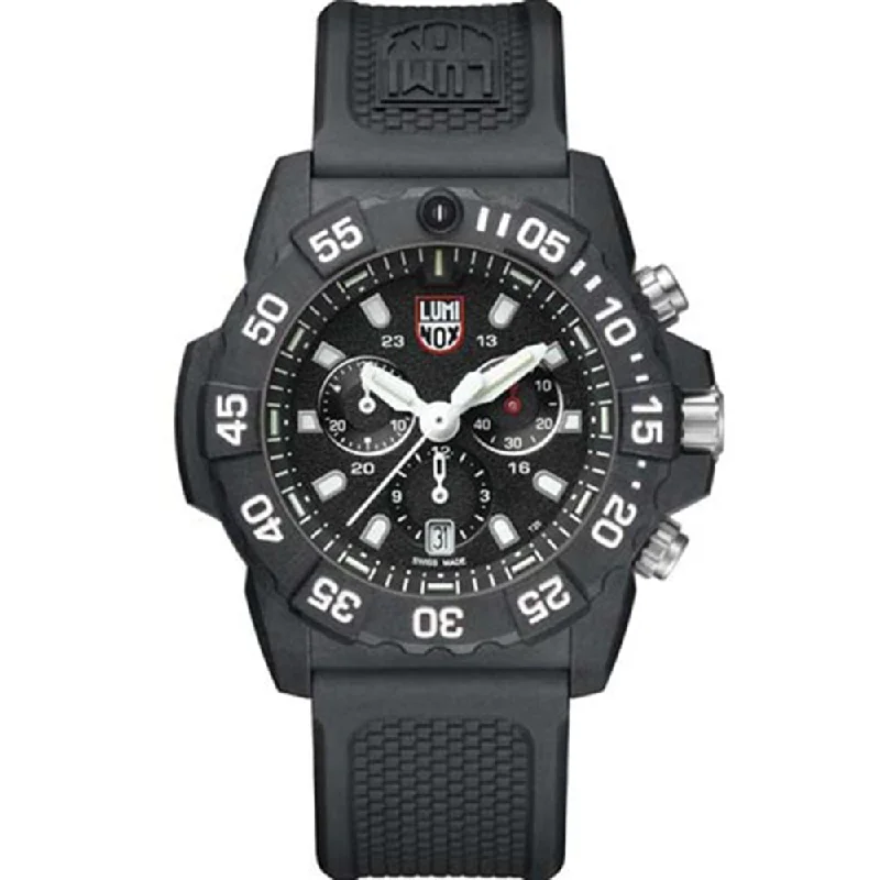 Best Men's Dive Watches Under $200 -Luminox XS3581 Navy Seal Chronograph