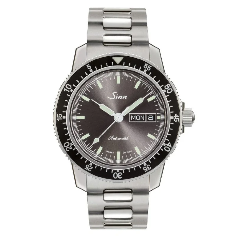 Men's Field Watches Power Reserve-Sinn 104 St Sa I Automatic Sports Watch - Anthracite Dial - Solid Bracelet