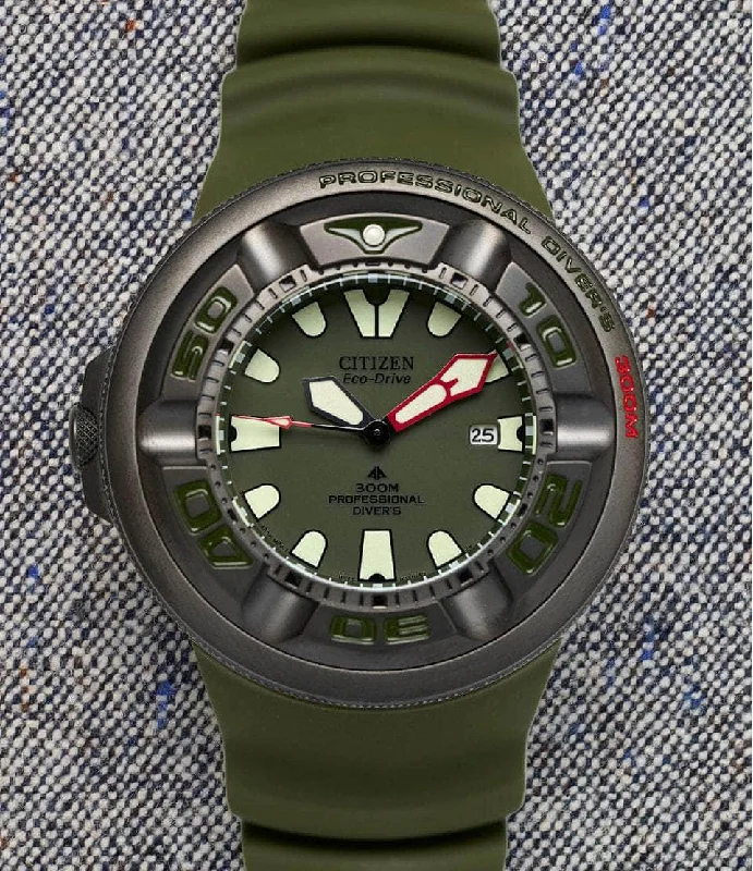 Men's Dive Watches with White Dial -Promaster Dive "Ecozilla"