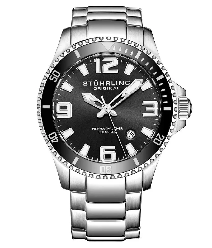 Black Dial / Silver Case / Silver Stainless Steel Bracelet Silver Deployant Buckle