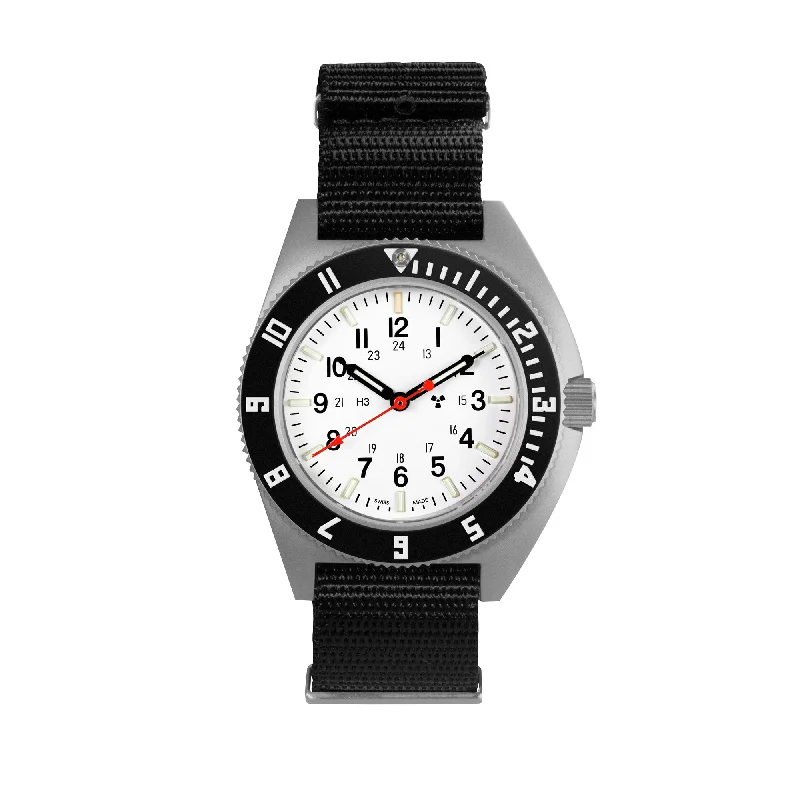 Men's Top Field Watches-41mm Arctic Steel Navigator (SSNAV) on Nylon DEFSTAN