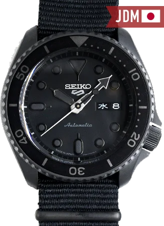 Men's Tonneau Case Design Sports Watches-Seiko 5 Sports “Street Style” Blackout Ref. SBSA025 Men's Tonneau Case Design Sports Watches-Seiko 5 Sports “Street Style” Blackout Ref. SBSA025