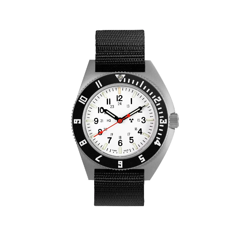 Men's Field Watches Reviews-41mm Arctic Steel Navigator (SSNAV) on Ballistic Nylon
