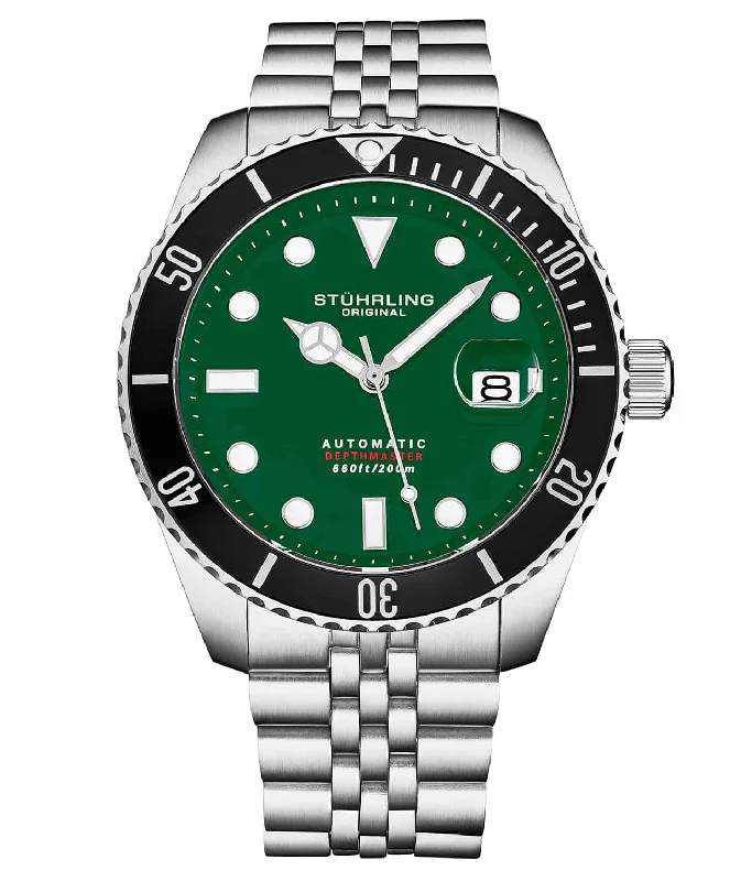 Green Dial / Black Bezel