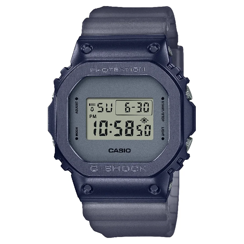Men's Medium Size Style Sports Watches-Orologio G-Shock GM-5600MF-2ER grigio Midnight Fog