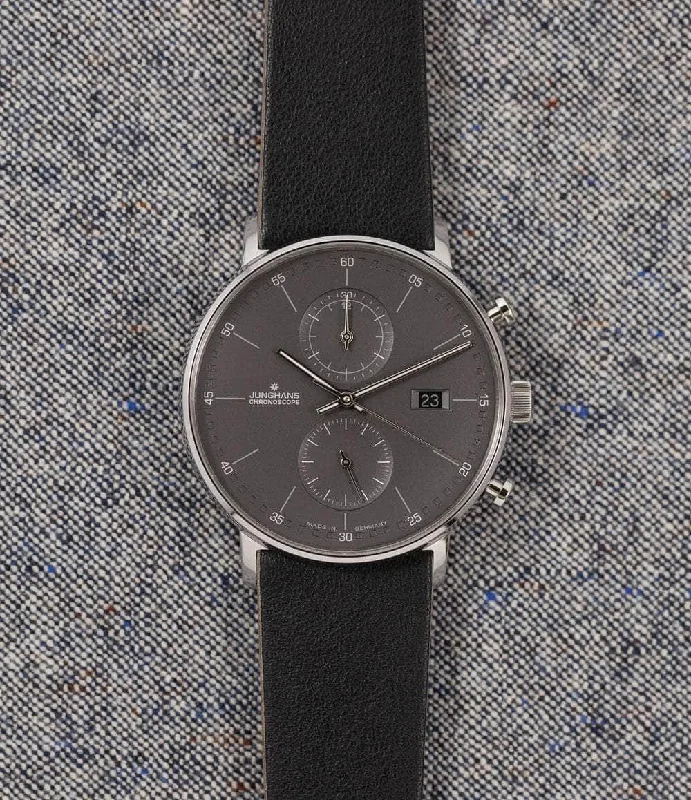 Matte Anthracite with Batons
