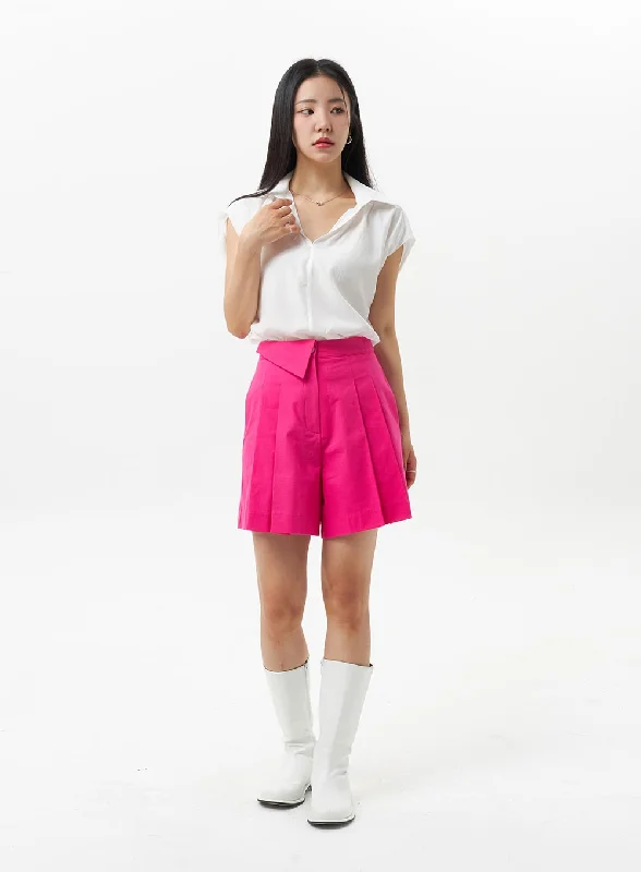 pleated-shorts-ou323