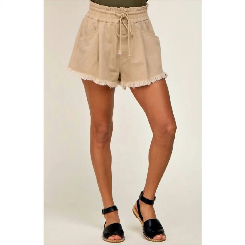 Drawstring Frayed Hem Shorts In Beige