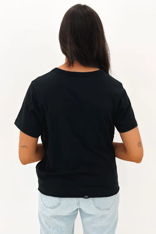 minimal-thrills-relaxed-tee-washed-black-black-1