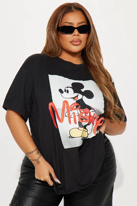 vintage-mickey-embroidered-tee-black